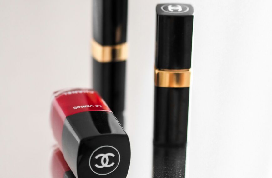 Estee Lauder Forecasts Annual Profit Below Wall Street Estimates Amid Market Challenges